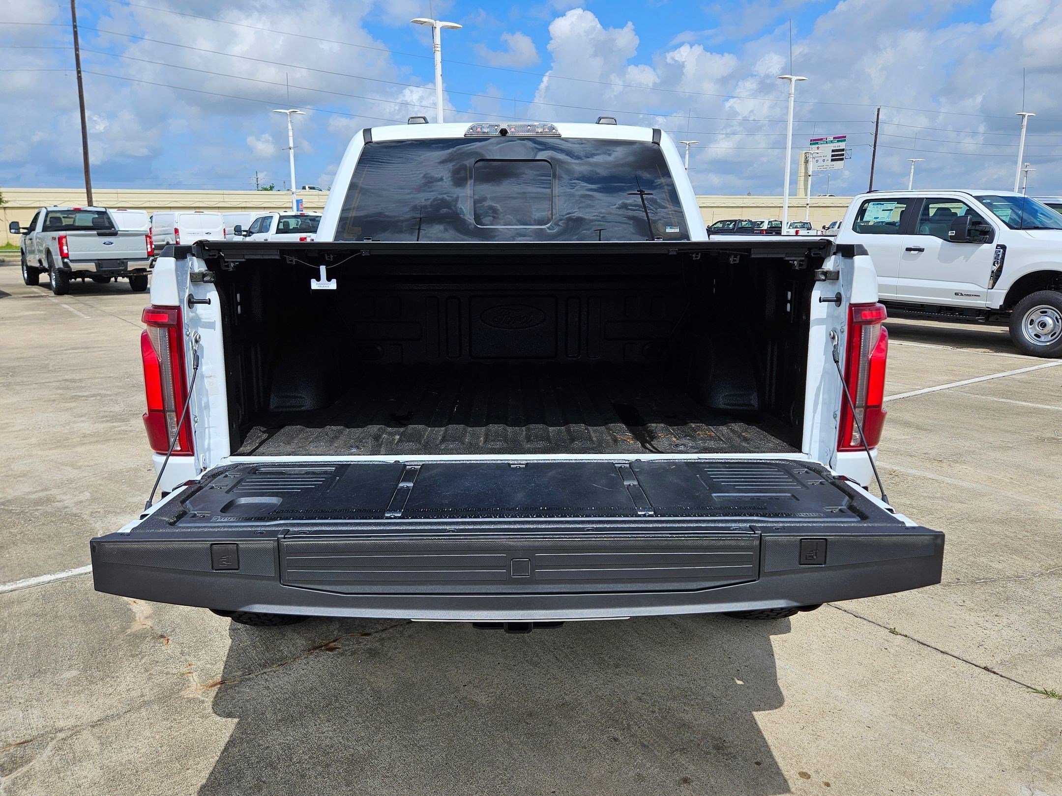 Certified 2025 Ford F150 Raptor AWD/4WD image 31