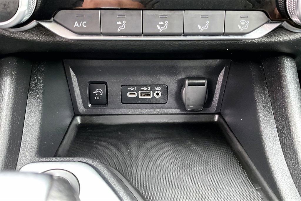Used 2024 Nissan Sentra SV image 26