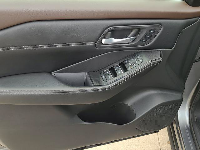 Used 2022 Nissan Rogue SL w/ SL Premium Package AWD/4WD image 21