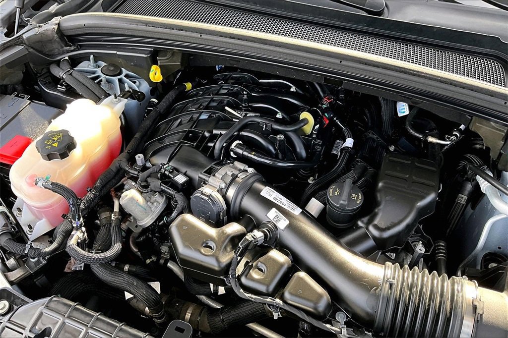 Used 2023 Jeep Grand Cherokee Limited image 34