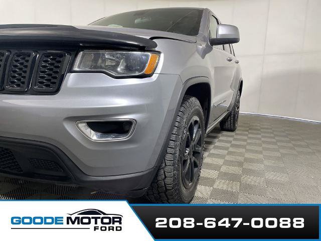 Used 2021 Jeep Grand Cherokee Laredo AWD/4WD image 25