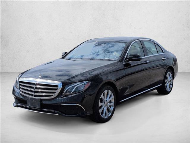 Used 2018 Mercedes-Benz E 300 4MATIC image 2