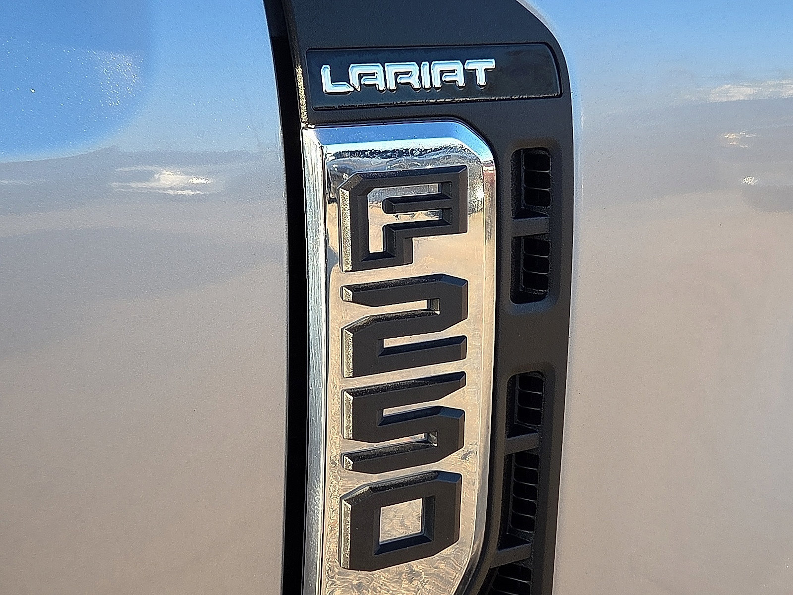 Certified 2024 Ford F250 Lariat w/ Chrome Package AWD/4WD image 8
