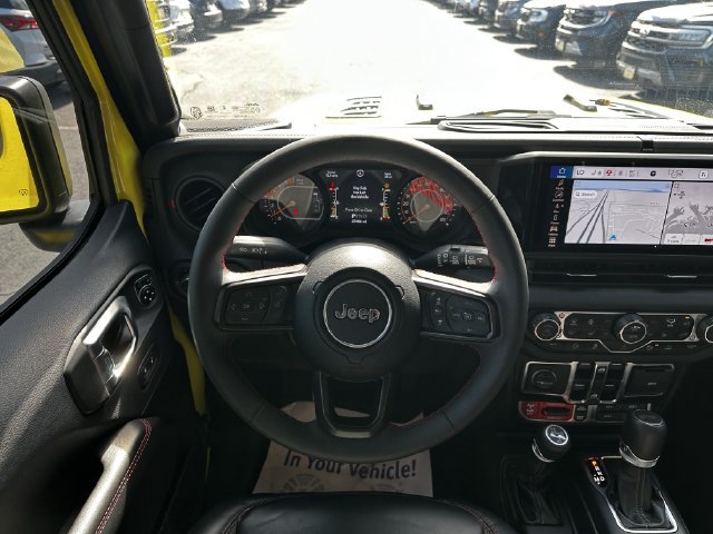 Used 2024 Jeep Wrangler Unlimited Rubicon AWD/4WD image 14
