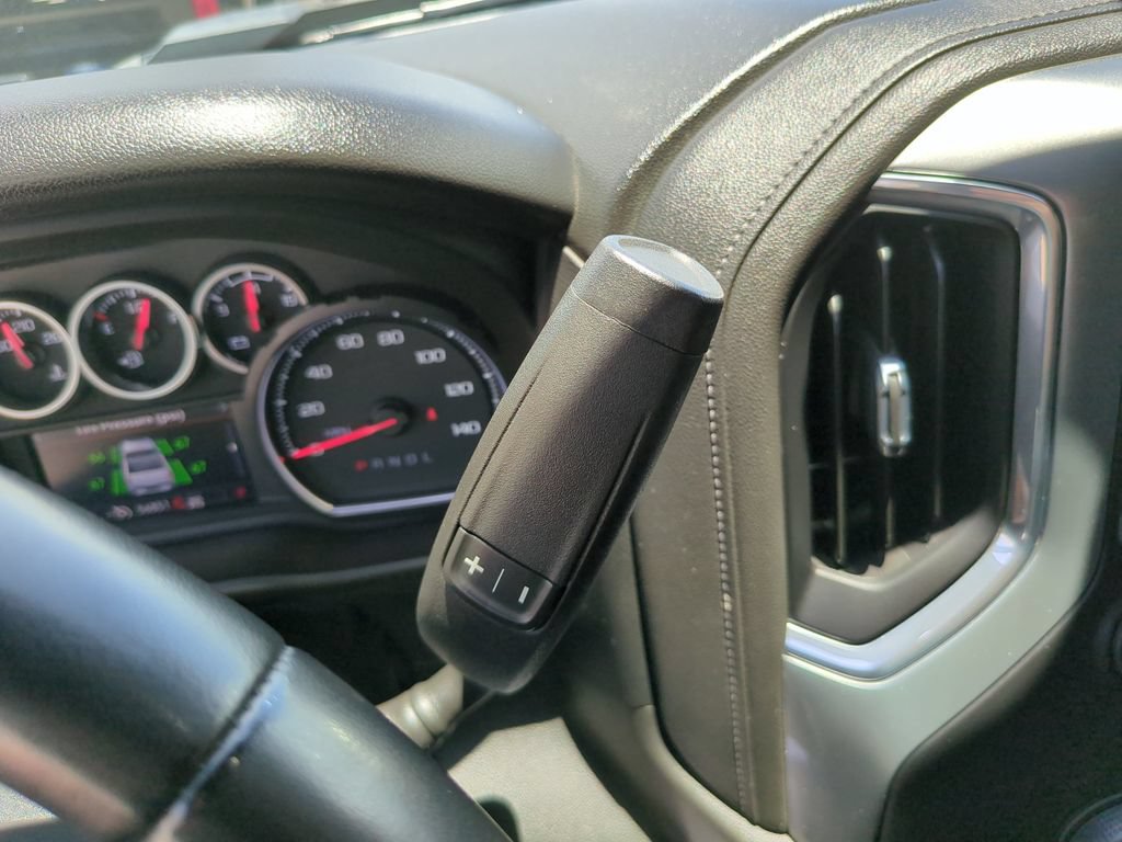 Used 2023 Chevrolet Silverado 2500 LT AWD/4WD image 32