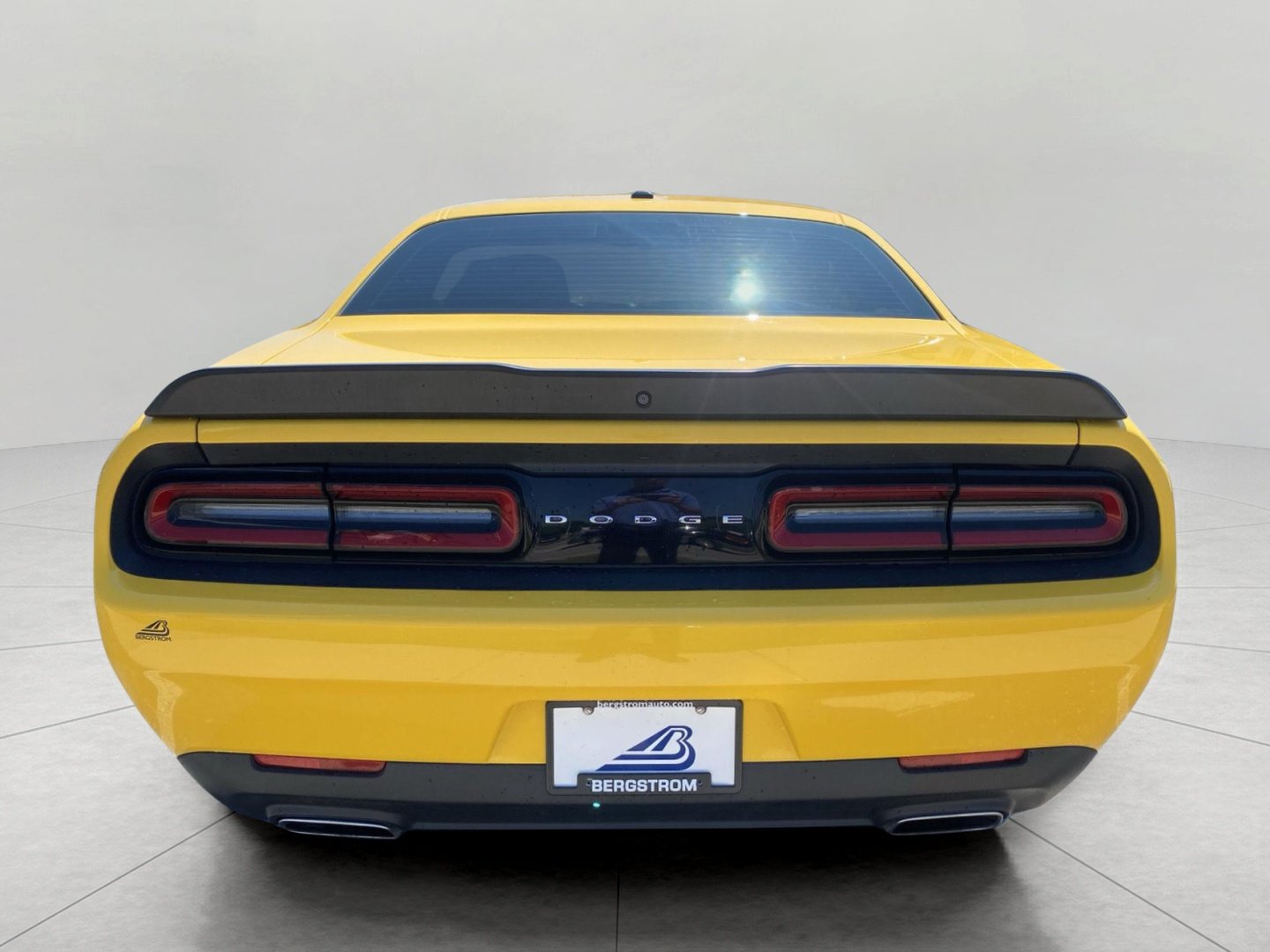 Used 2018 Dodge Challenger SXT w/ Blacktop Package RWD image 11