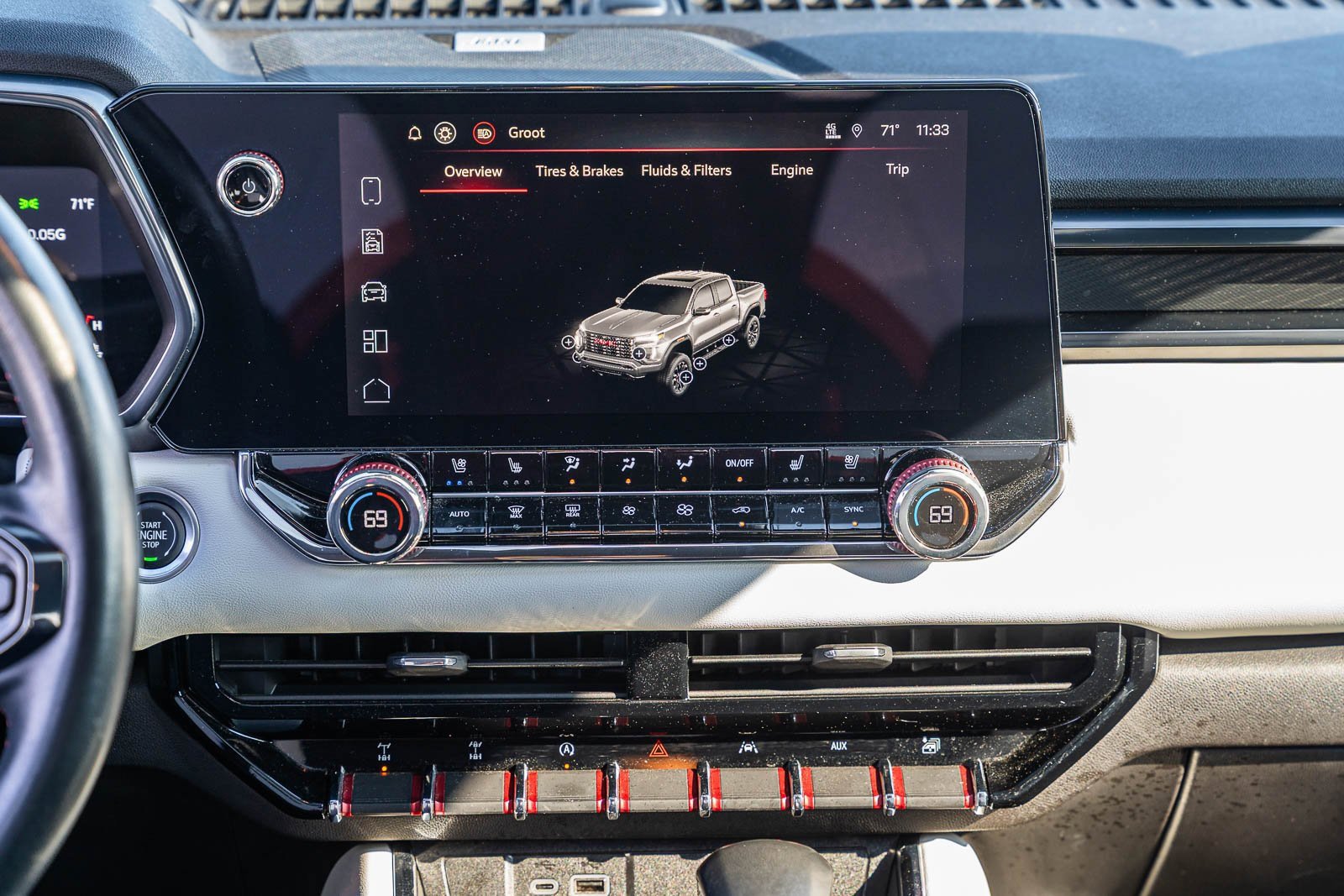 Used 2023 GMC Canyon AT4X image 37