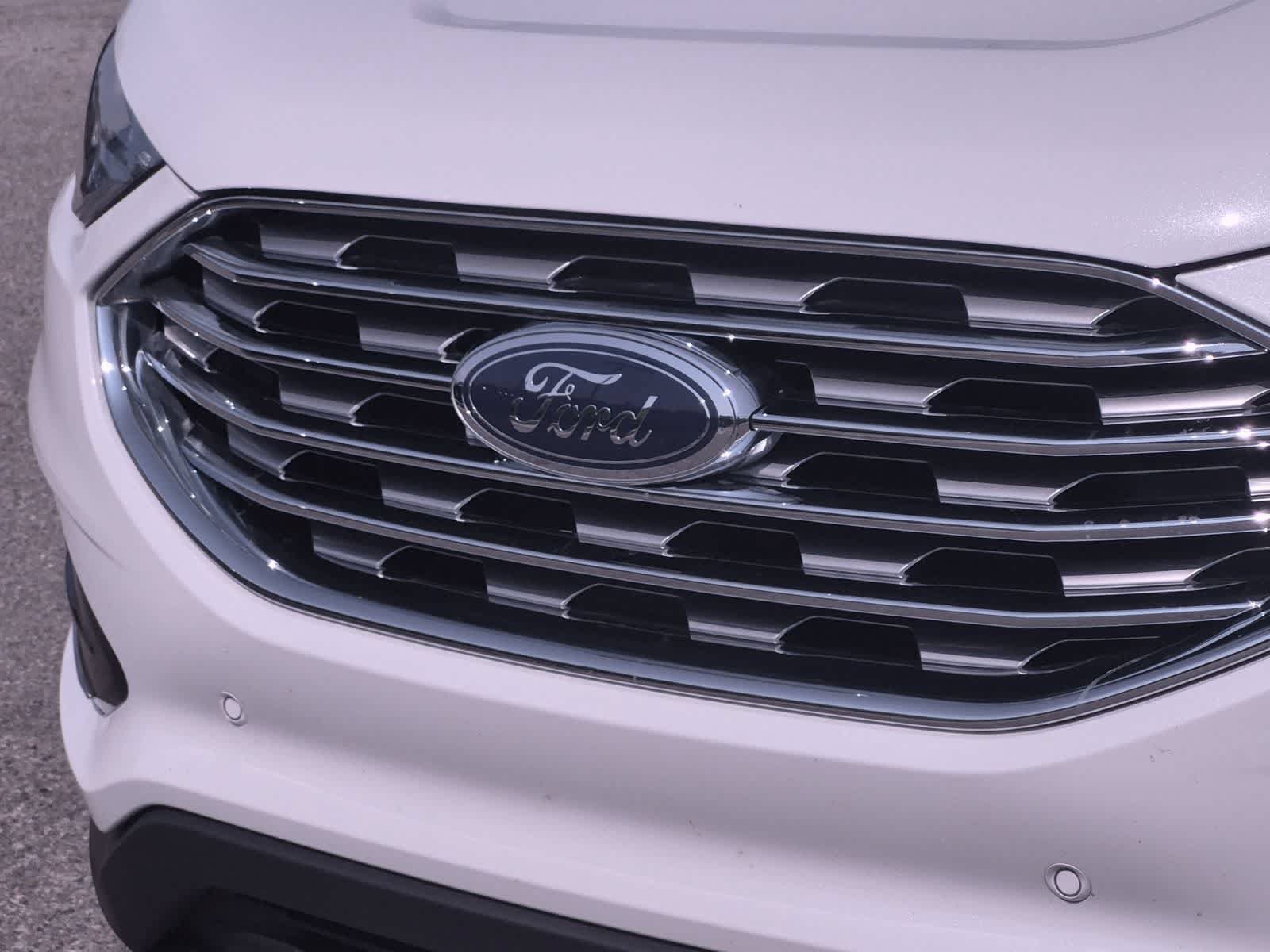 Certified 2024 Ford Edge Titanium AWD/4WD image 12