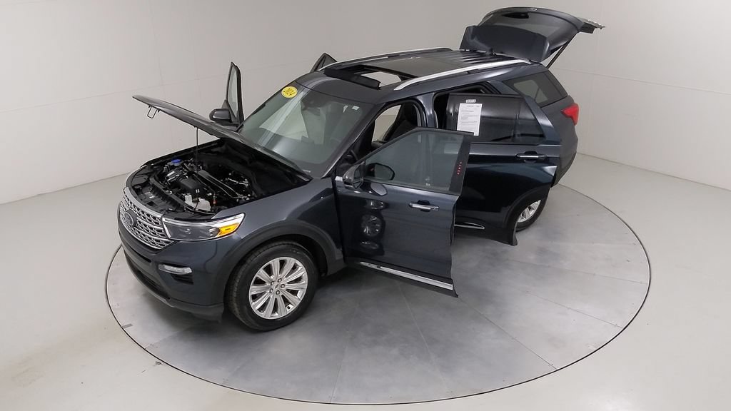 Certified 2024 Ford Explorer Limited w/ Equipment Group 301A AWD/4WD image 60