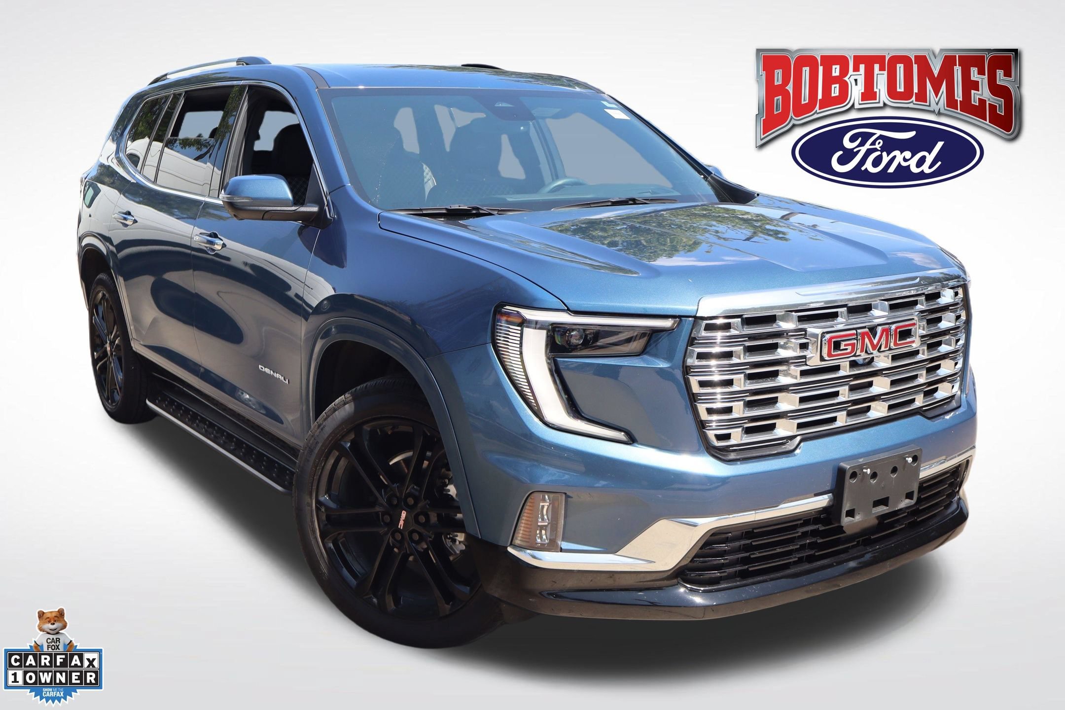 Used 2025 GMC Acadia Denali w/ LPO, Floor Liner Package FWD image 1