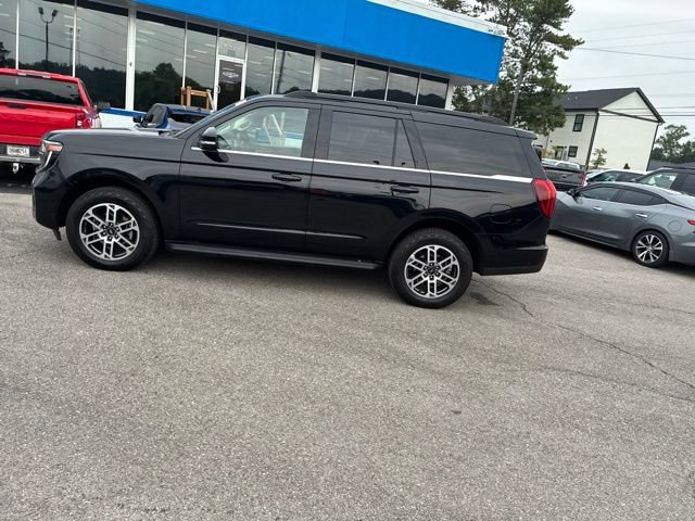 Certified 2025 Ford Expedition Active AWD/4WD image 18