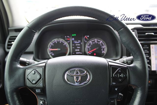 Used 2023 Toyota 4Runner TRD Off-Road Premium w/ Moonroof Package AWD/4WD image 25