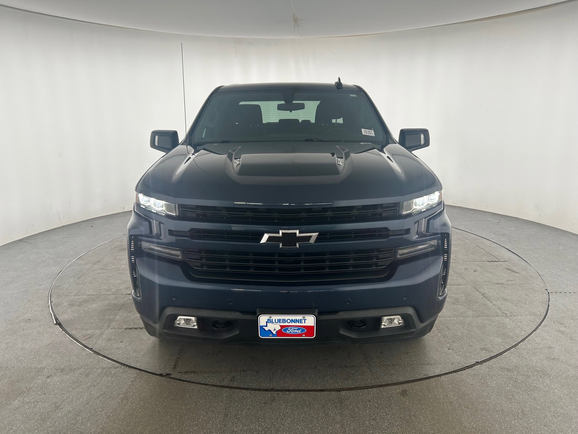 Used 2022 Chevrolet Silverado 1500 RST AWD/4WD image 2