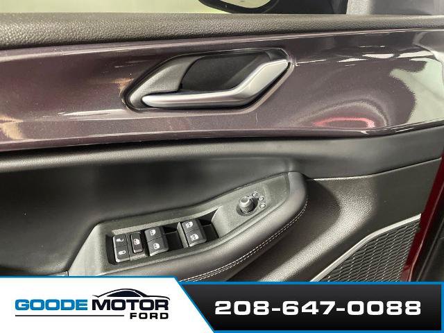 Used 2021 Jeep Grand Cherokee L Laredo RWD image 9