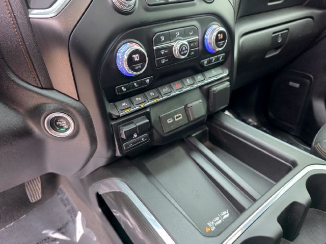 Used 2021 GMC Sierra 1500 AT4 w/ AT4 Value Package AWD/4WD image 24