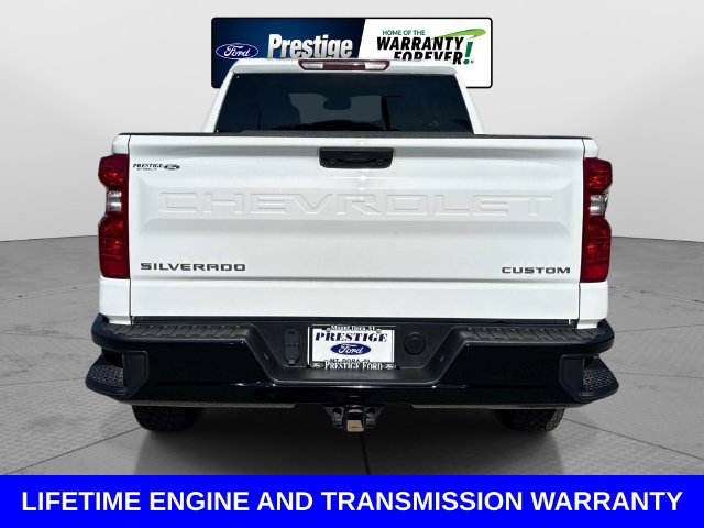 Used 2025 Chevrolet Silverado 1500 Custom Trail Boss AWD/4WD image 5