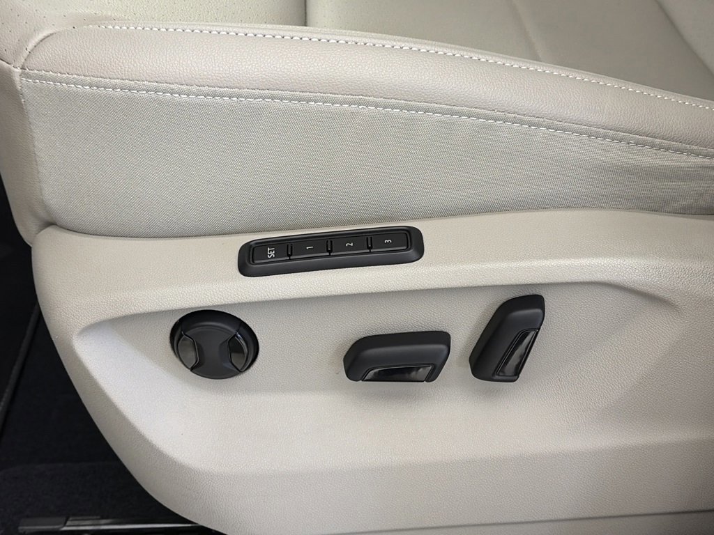 Used 2023 Volkswagen Atlas SEL image 26