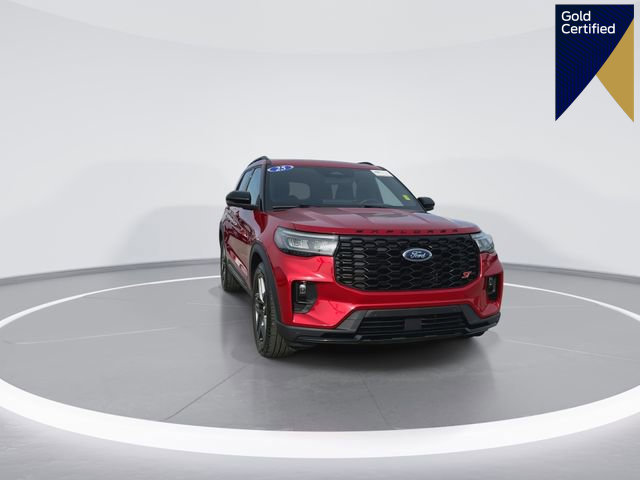 Certified 2025 Ford Explorer ST image 1