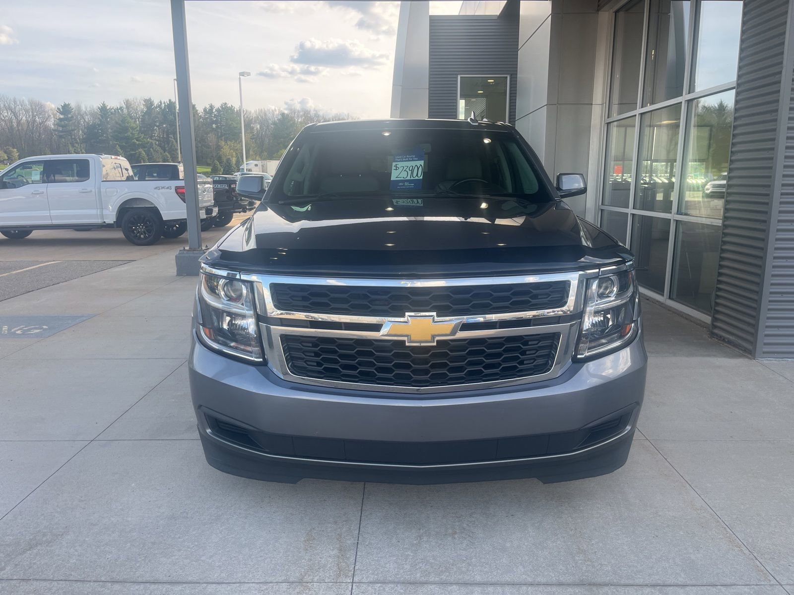 Used 2019 Chevrolet Suburban LT AWD/4WD image 11
