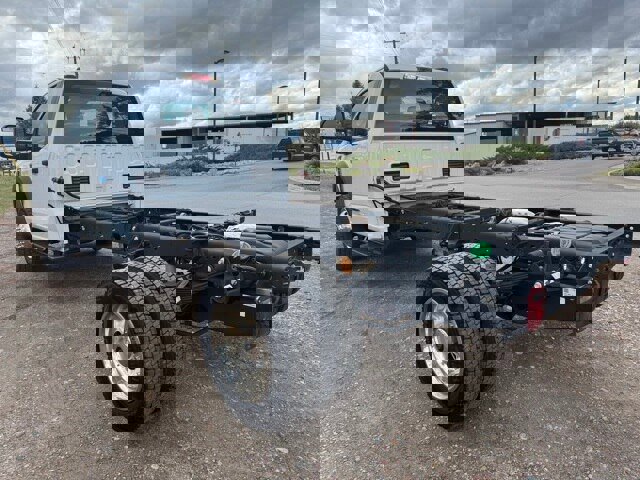 Certified 2024 Ford F450 XL image 3