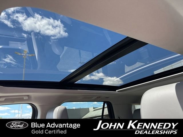 Certified 2025 Ford Expedition Active AWD/4WD image 23