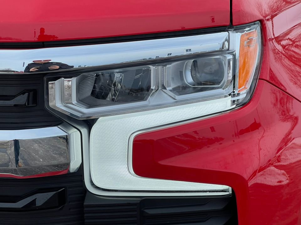 Used 2024 Chevrolet Silverado 1500 LT AWD/4WD image 32