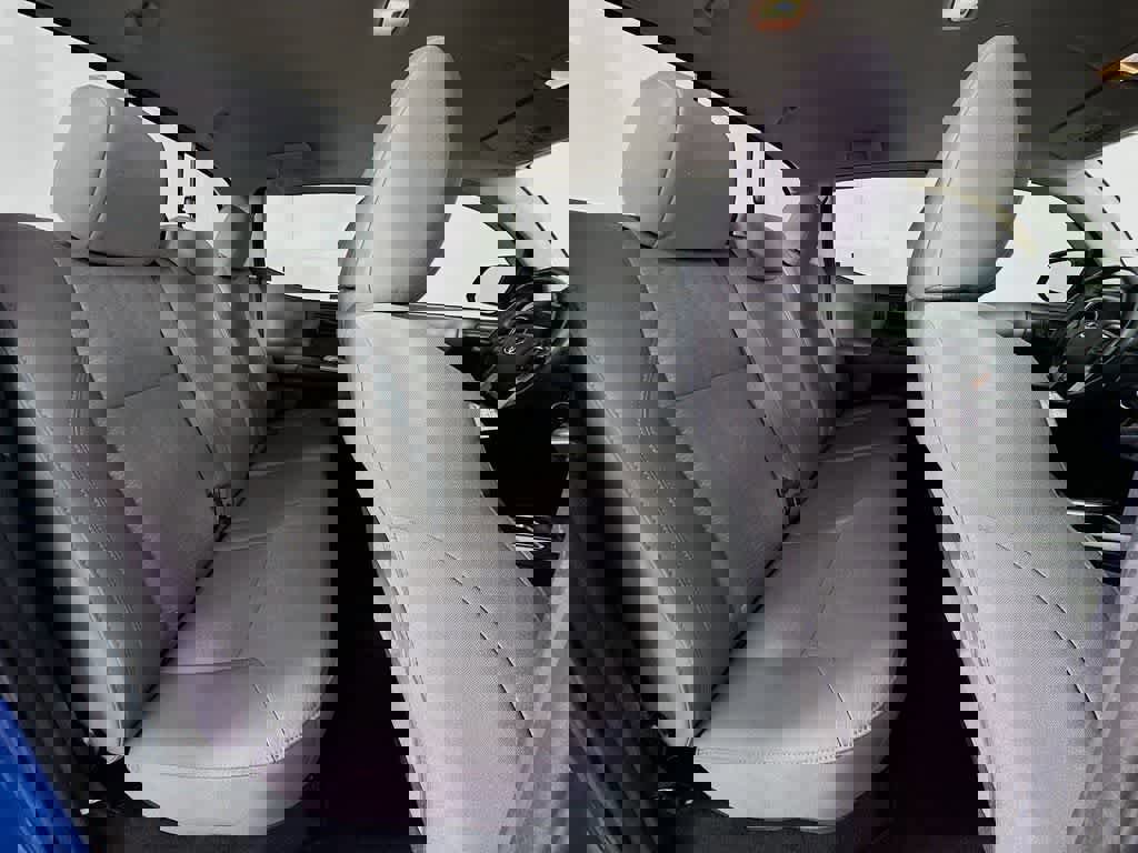 Used 2018 Toyota Tacoma SR5 RWD image 29