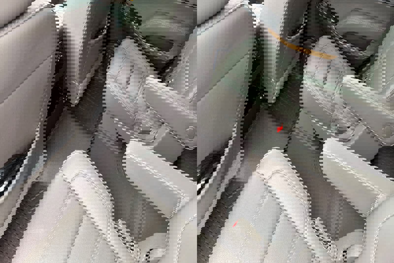 Used 2020 GMC Yukon Denali image 10