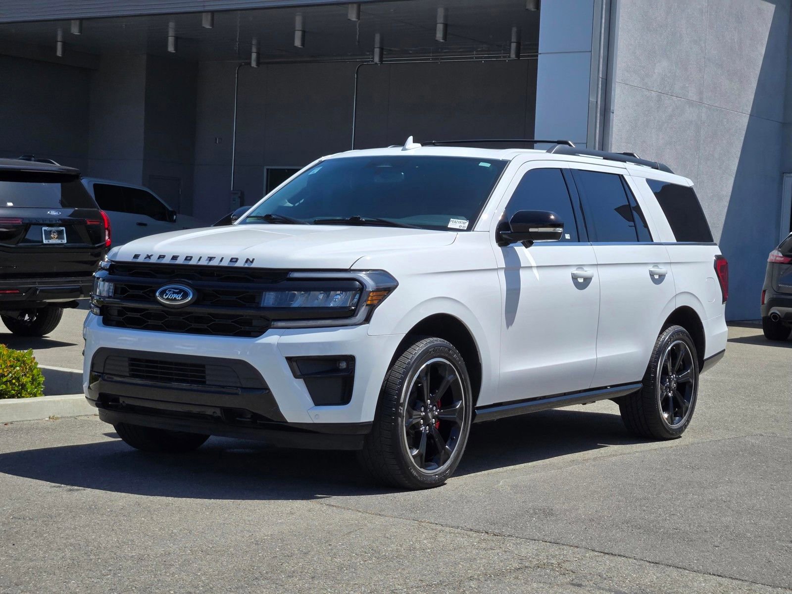 Certified 2023 Ford Expedition Limited AWD/4WD image 8
