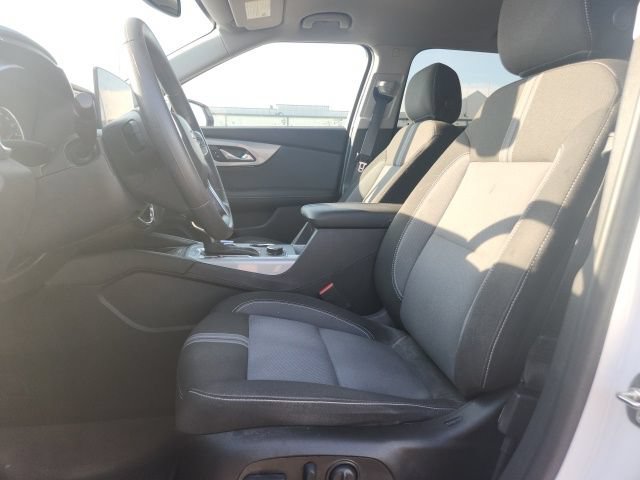 Used 2024 Chevrolet Blazer LT w/ Convenience Package FWD image 24