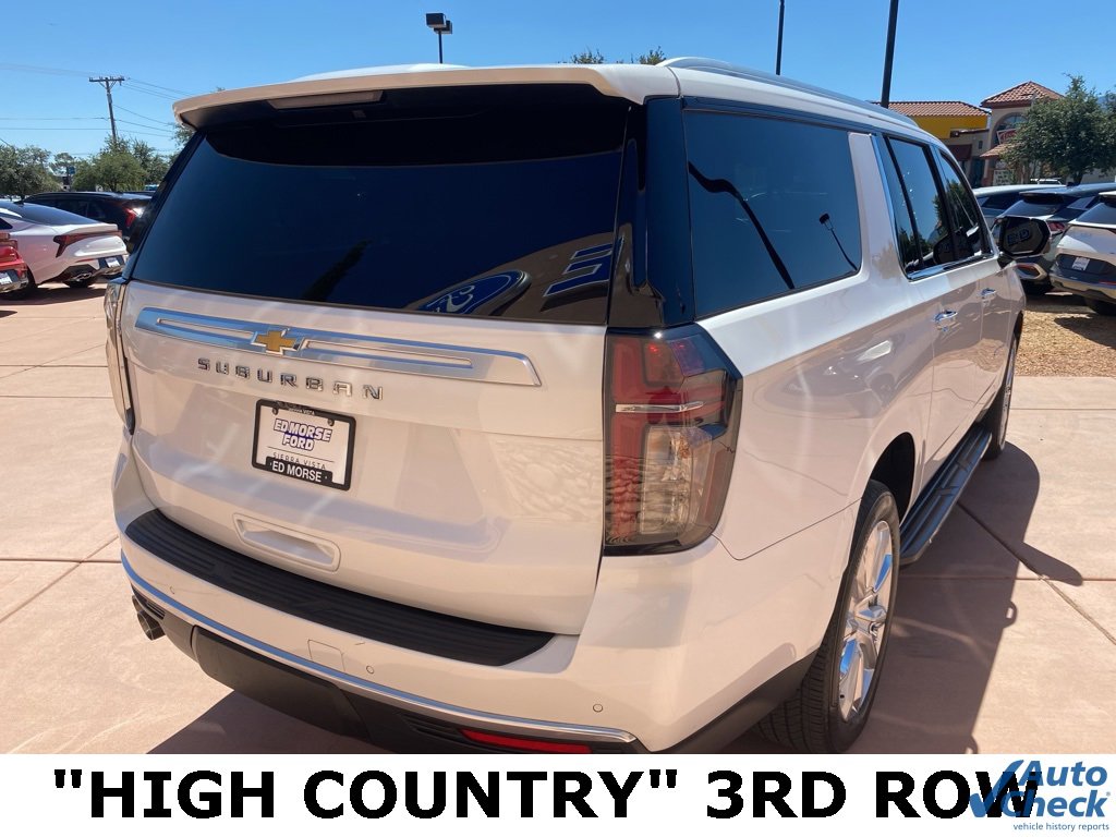 Used 2023 Chevrolet Suburban High Country image 11