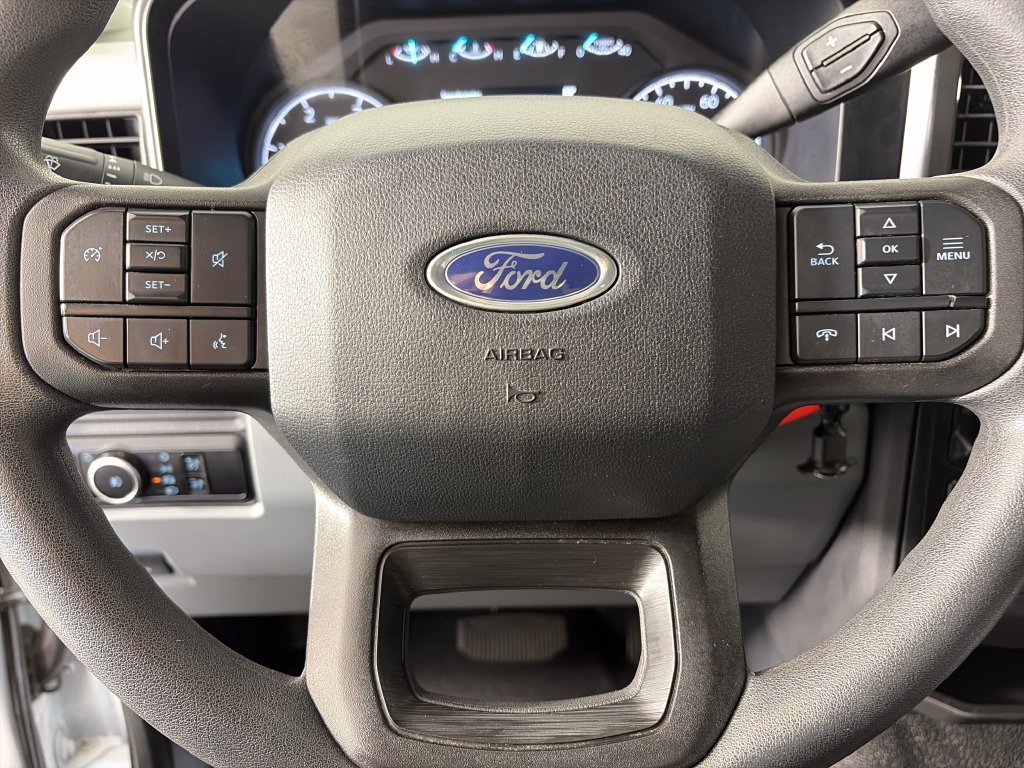 Certified 2025 Ford F250 XL AWD/4WD image 14