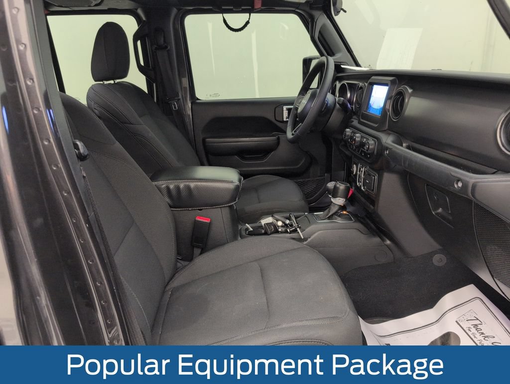 Used 2023 Jeep Gladiator Sport AWD/4WD image 15