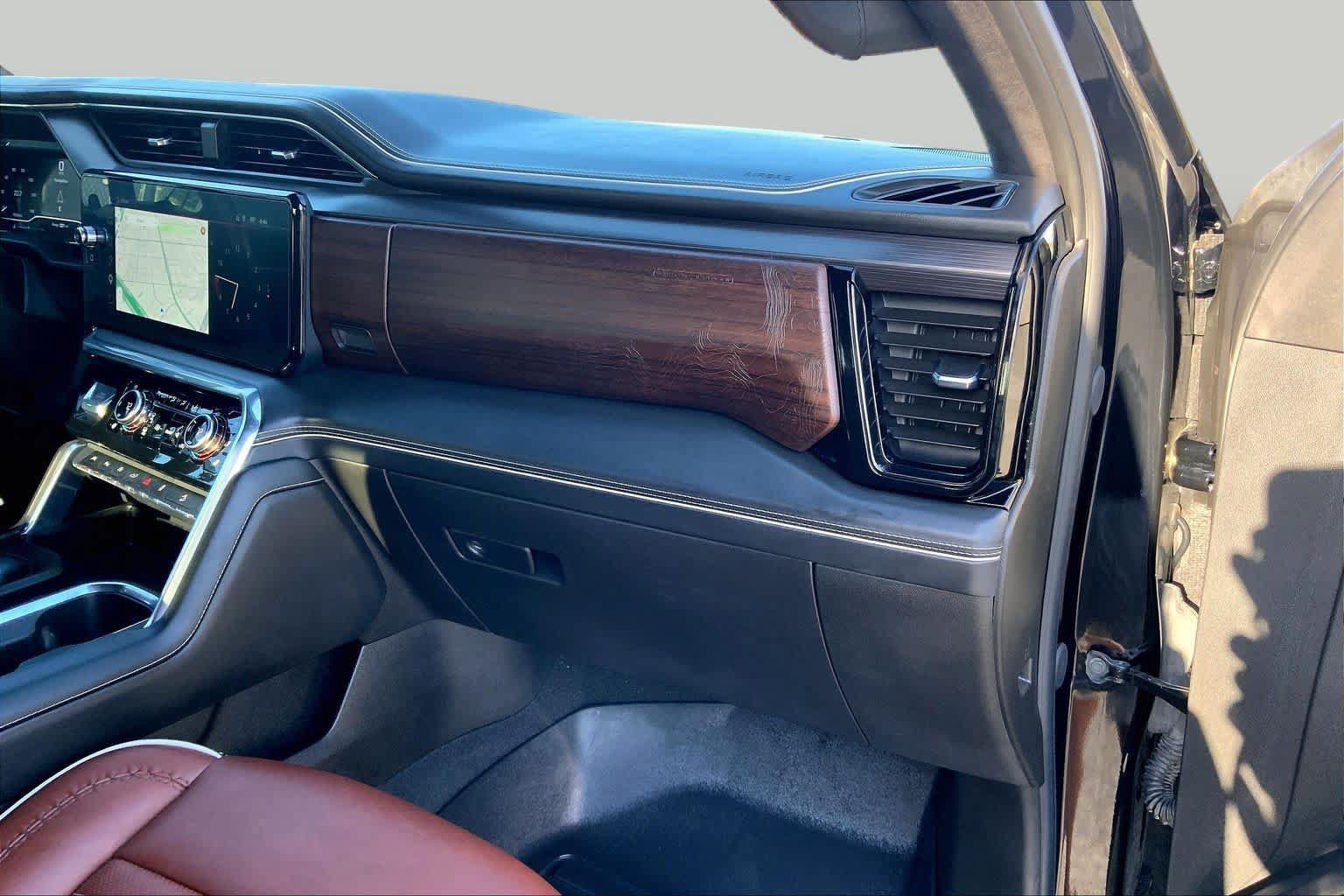 Used 2025 GMC Sierra 1500 Denali Ultimate AWD/4WD image 19