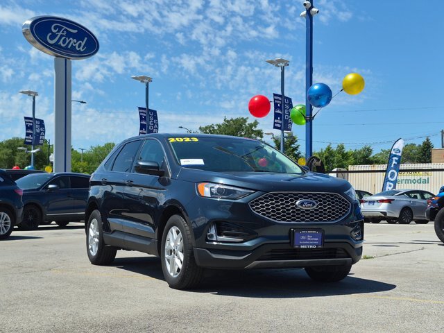 Certified 2023 Ford Edge SEL w/ Convenience Package AWD/4WD image 2