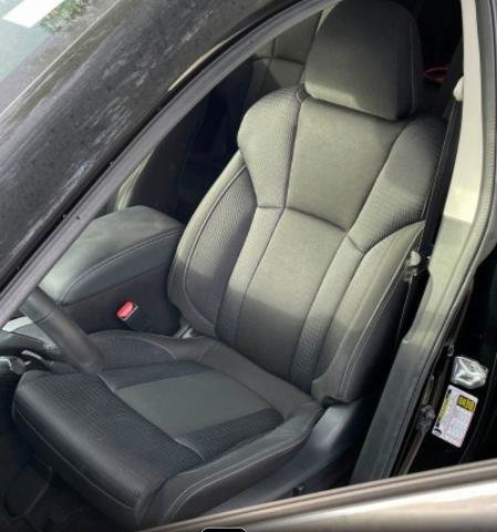 Used 2023 Subaru Ascent Premium w/ Convenience Package image 6