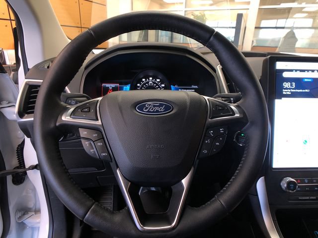 Certified 2024 Ford Edge SEL w/ Convenience Package AWD/4WD image 13