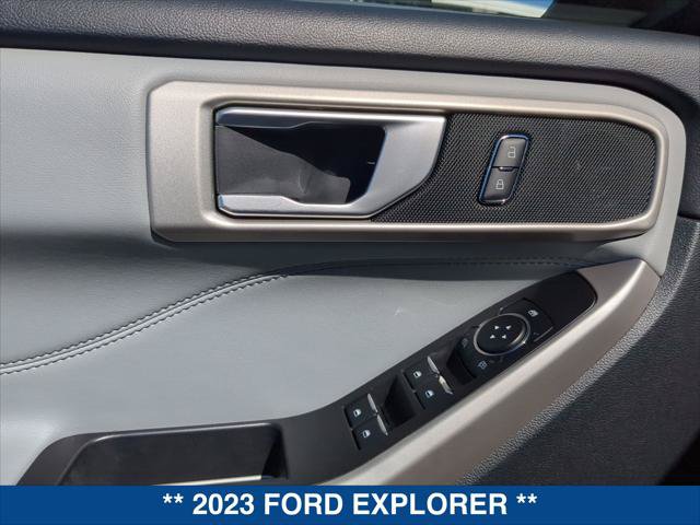 Certified 2023 Ford Explorer XLT w/ Equipment Group 202A RWD image 11