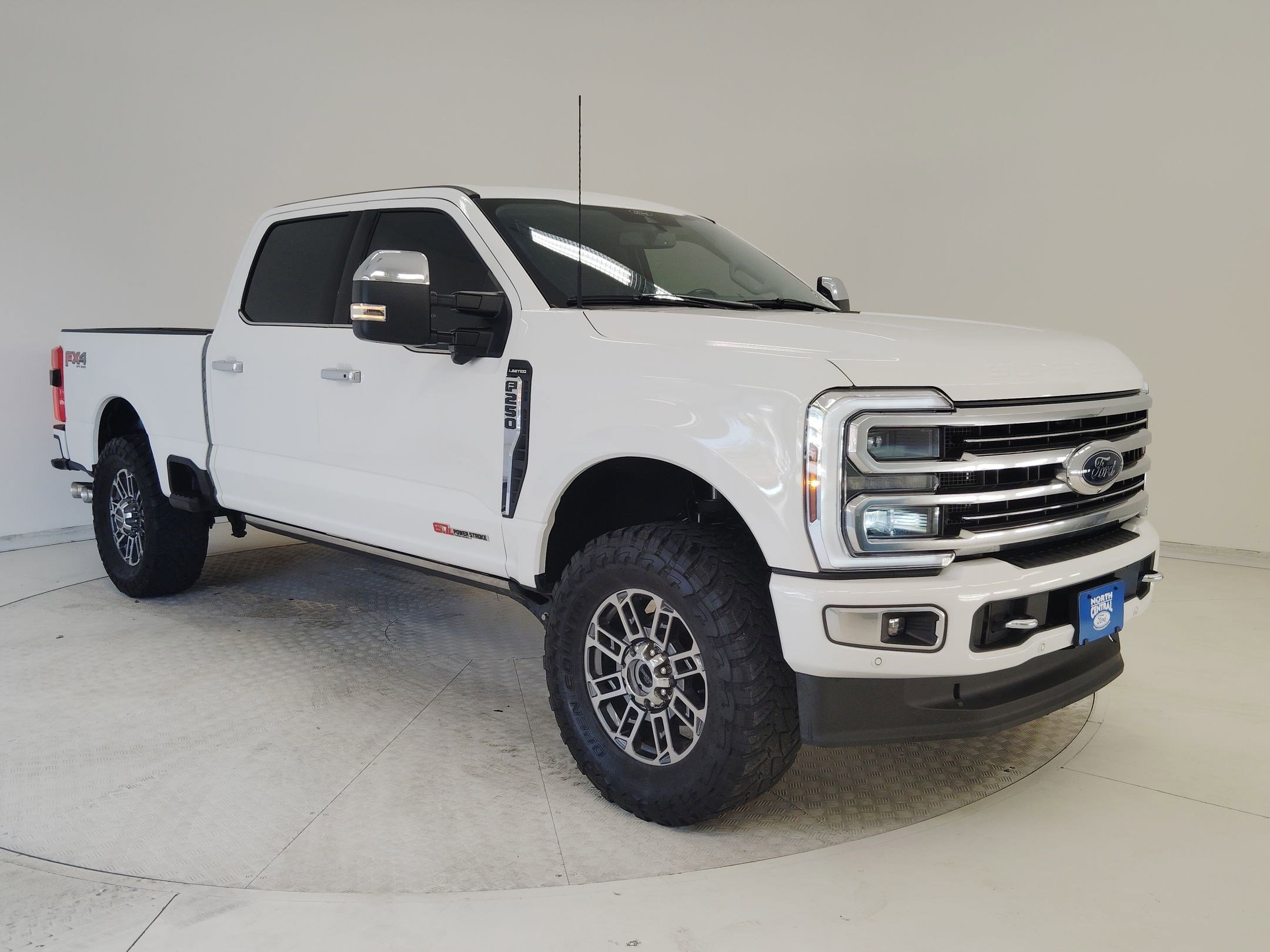 Certified 2024 Ford F250 Limited w/ FX4 Off-Road Package image 20