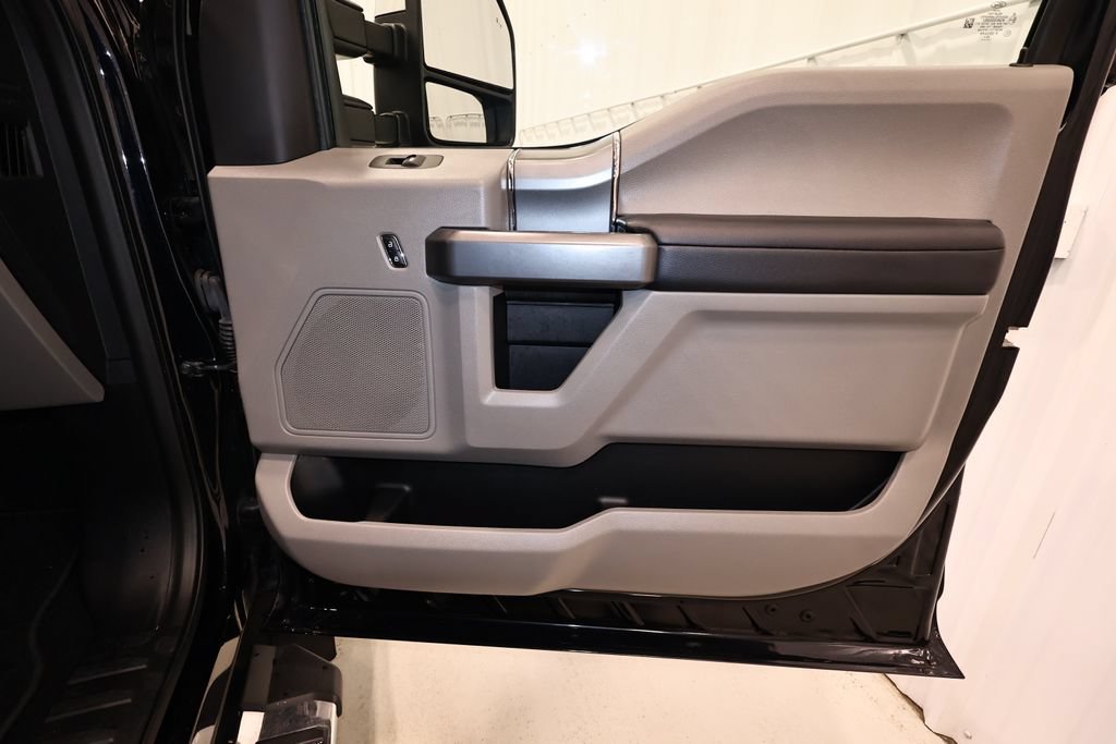Certified 2021 Ford F250 XLT w/ XLT Premium Package AWD/4WD image 19