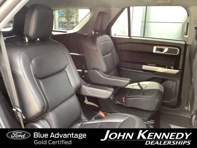 Certified 2023 Ford Explorer XLT w/ Equipment Group 202A AWD/4WD image 26