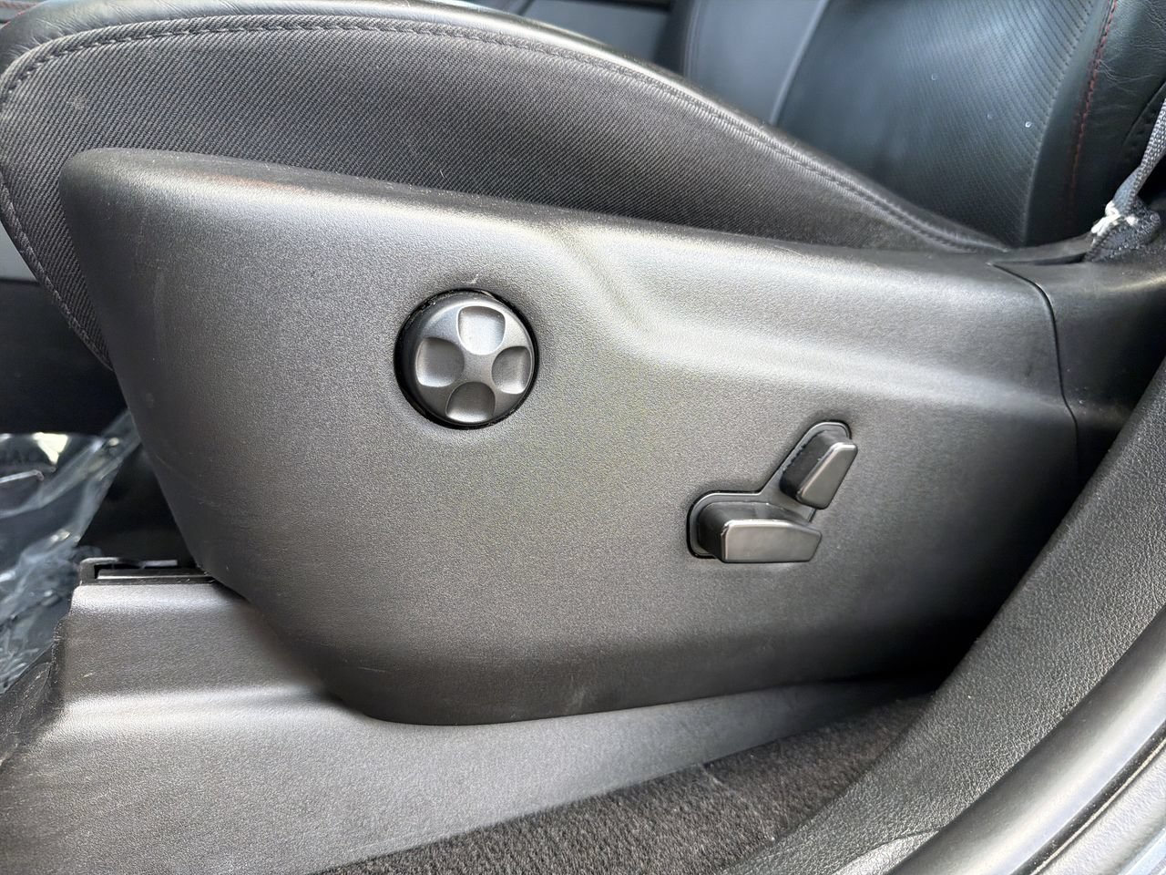 Used 2024 Dodge Durango GT RWD image 21