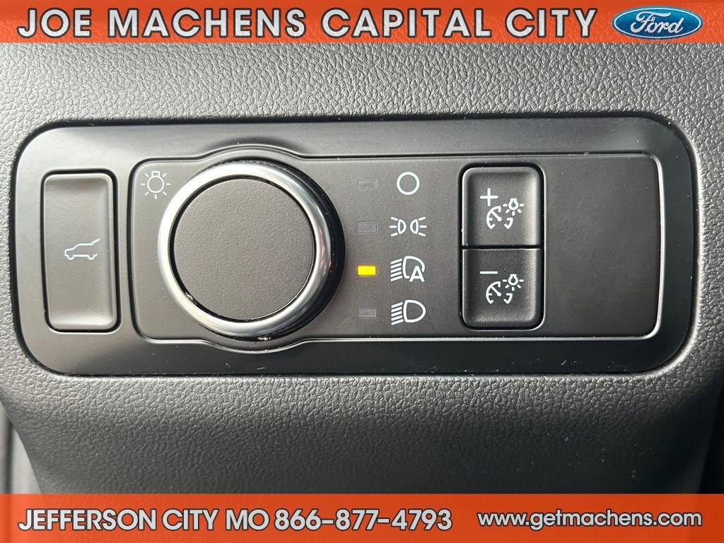 Certified 2022 Ford Escape SE w/ SE Sport Appearance Package image 21