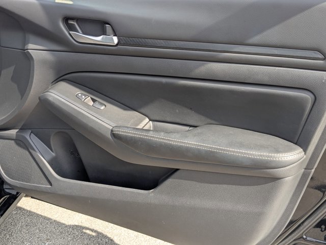 Used 2024 Nissan Altima 2.5 SV FWD image 30