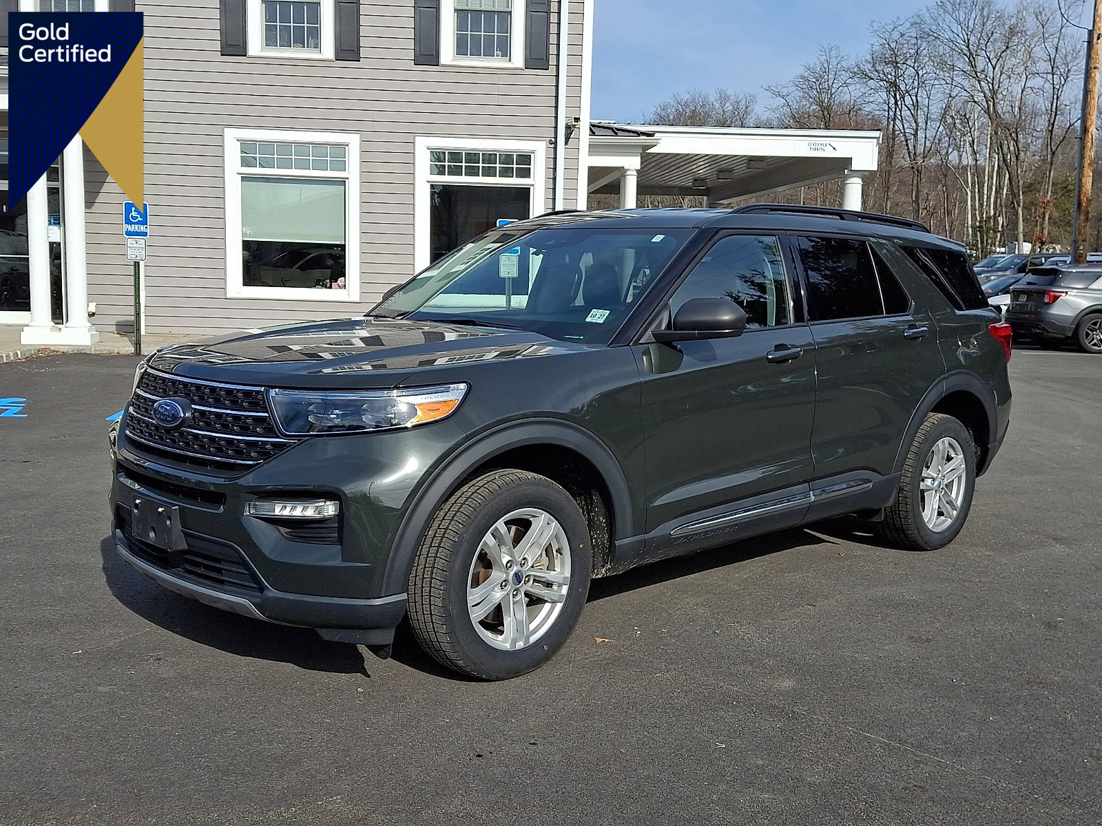 Certified 2022 Ford Explorer XLT w/ Equipment Group 202A image 1