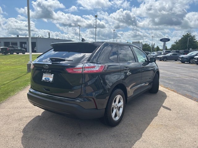Certified 2024 Ford Edge SE image 6