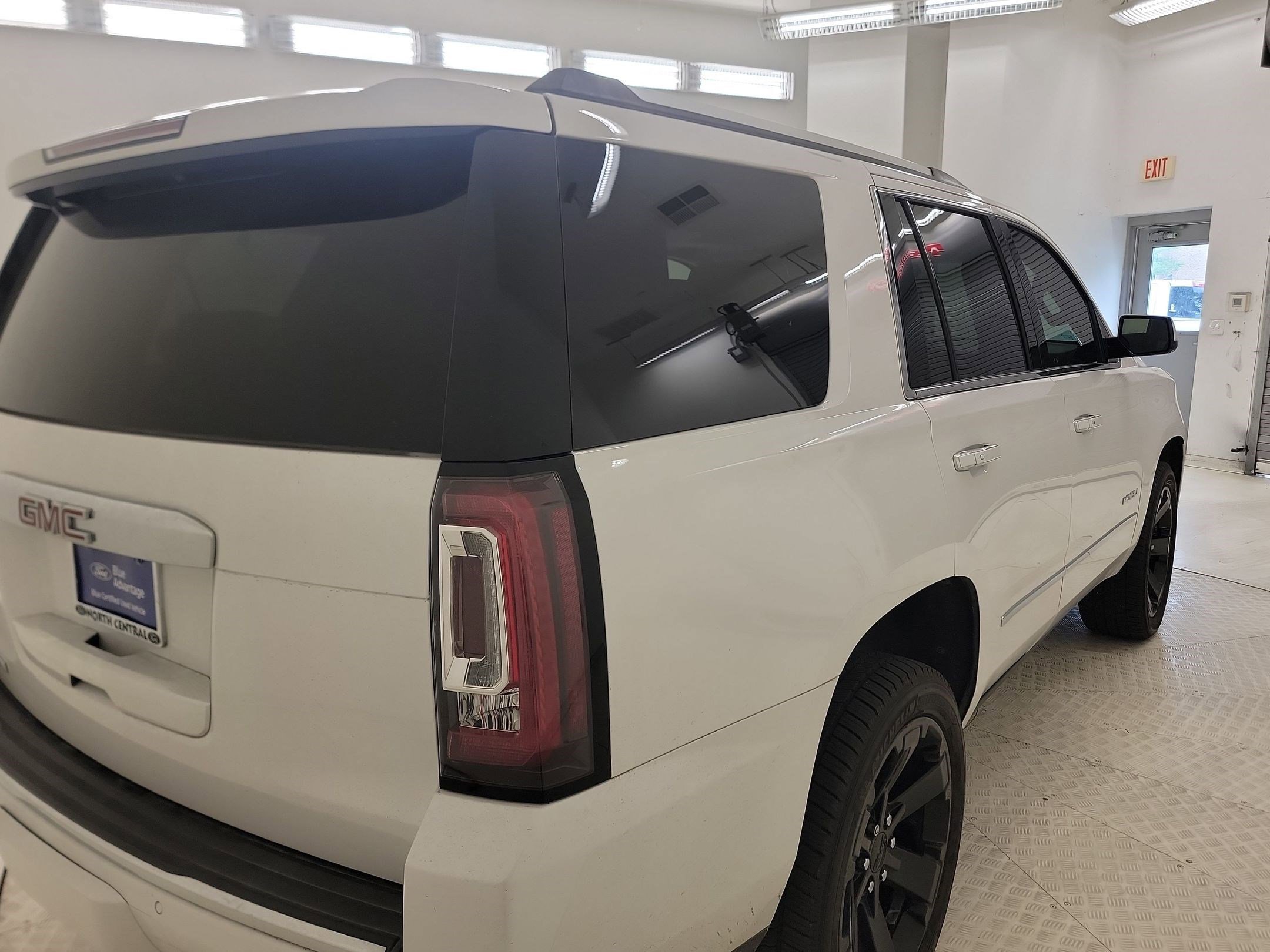 Used 2017 GMC Yukon Denali w/ Open Road Package RWD image 7