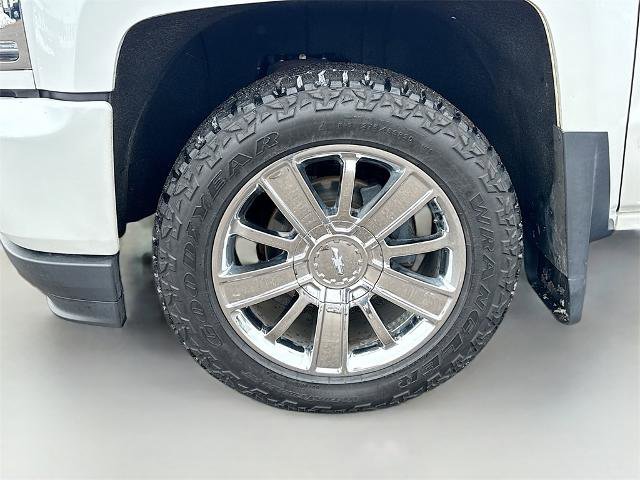 Used 2017 Chevrolet Silverado 1500 High Country image 23