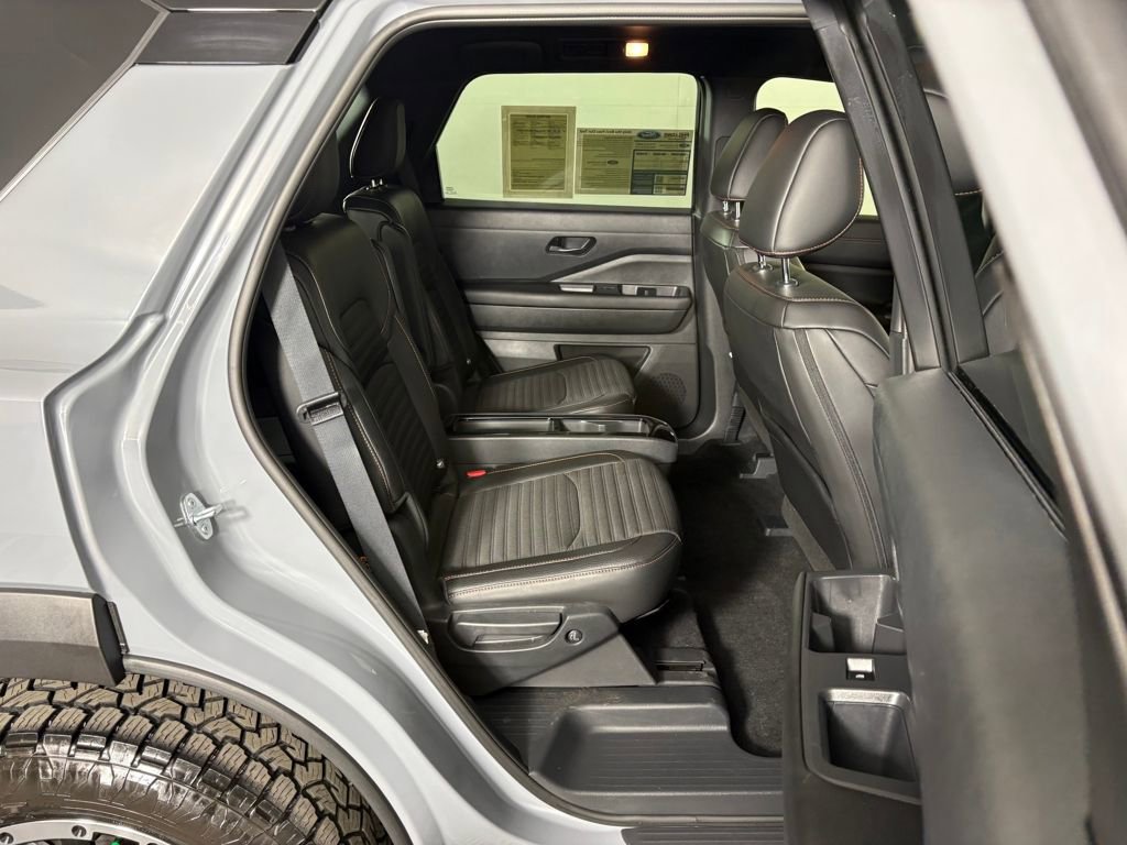 Used 2025 Nissan Pathfinder Rock Creek image 37