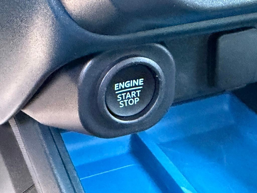 Certified 2025 Ford Maverick XLT FWD image 28